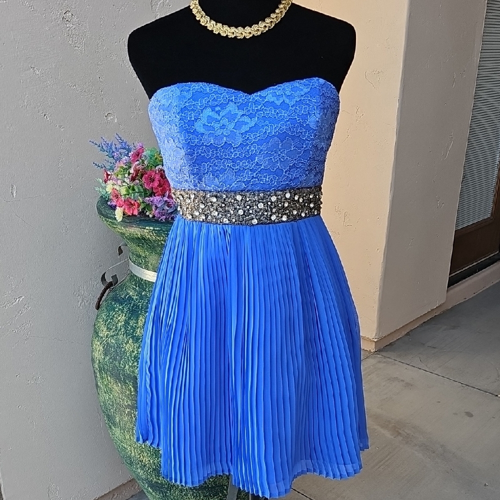 My Michelle Blue Strapless Sweetheart Dress with Embellished Waist size 5